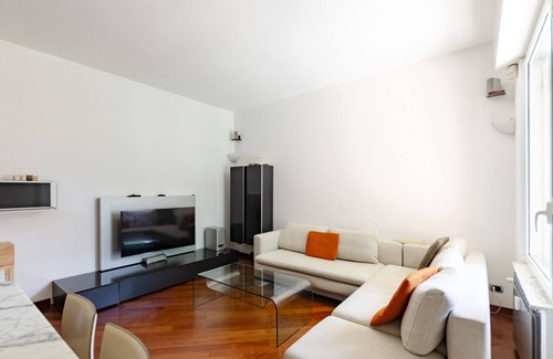 Quarto dei Mille Apartment | JOIVY Stylish Flat W/Terrace