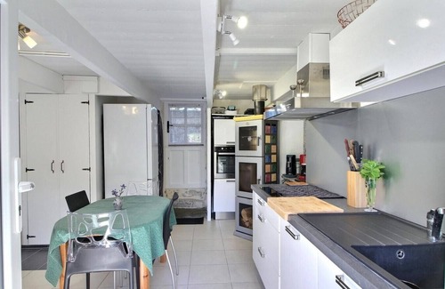 Saint-Mathieu House | Jolie Maison Senane, Entièrement Rénovée en 2024, Quartier Abrité et Verdoyant