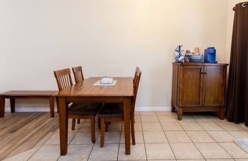 Kanab House | Kanab Vacation Rental Condo, Pool, Hot Tub, Gym, 3BR 2BA Close to Zion NP!