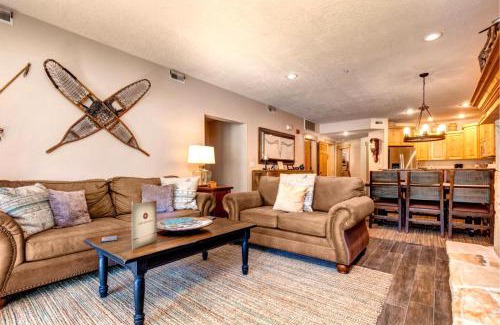 Downtown Park City Apartment | KBM Resorts Town Pointe Spacious 1 level Walk to Main Town Lift Private Hot Tub Parking Elevator Access AC TPC-102c
