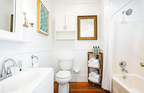 Historic Seaport Hotel | Key Lime Cottage