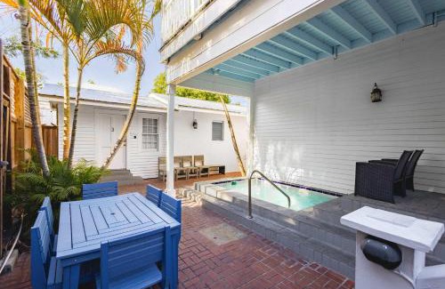 Historic Seaport Hotel | Key Lime Cottage