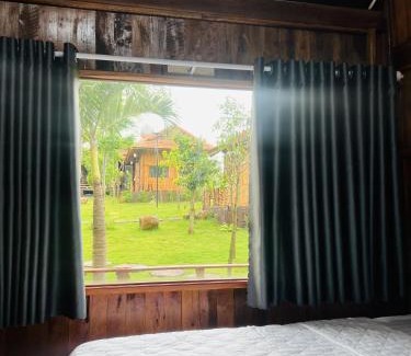 Chau Duc Cabin | Khu Nghỉ dưỡng Sinh thái Nhà Lụa Retreat