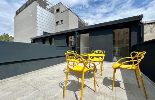 Zona Farini Apartment | Kibilù Luxury Apt with Terrace, Isola district and near Garibaldi Station