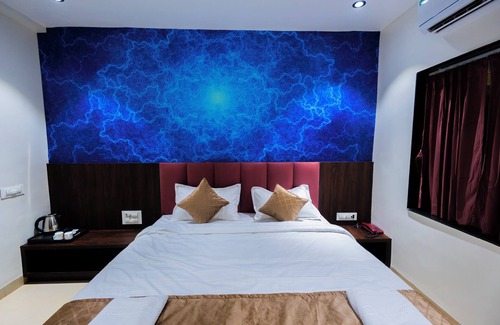 Tuljapur Hotel | Kings Executive