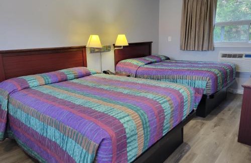 Cobourg Hotel | Knights Inn Cobourg
