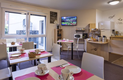 Troyes Apartment | KOSY Appart'Hôtels Troyes - City & Park