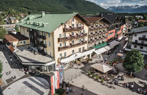 Seefeld Pedestrian Zone Hotel | Krumers Post Hotel & Spa
