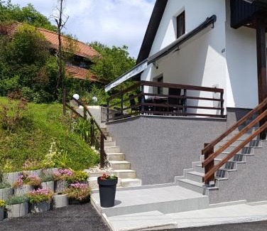 Ozalj Apartment | Kuća za odmor Obitelj Kušan
