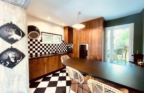 Kennedy Villa | L'écrin Nimois