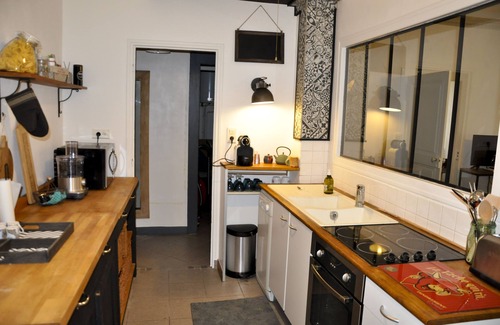 Lons-le-Saunier Apartment | L'Aparté a charming accommodation in the heart of old Lons le Saunier