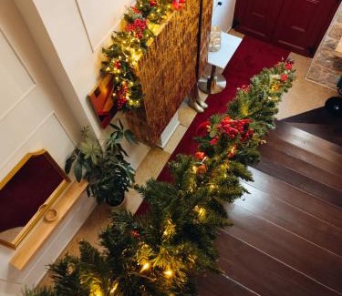 Gythio Hotel | L Suites The Writer's House