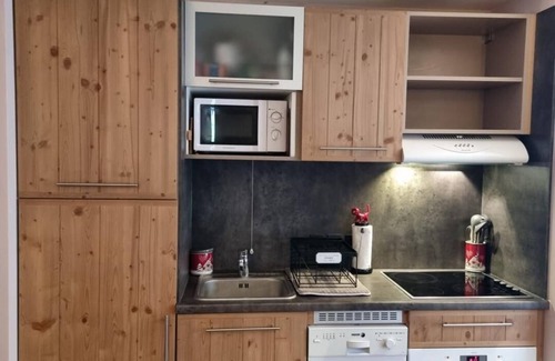 Risoul Apartment | La Bergerie d'Antarès -Superb Apartment located in Residence 4 * Swimming pool-44m2