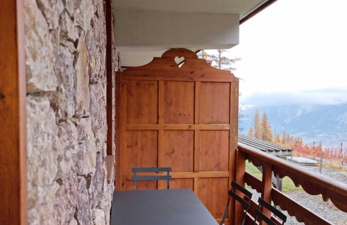 Risoul Apartment | La Bergerie d'Antarès -Superb Apartment located in Residence 4 * Swimming pool-44m2