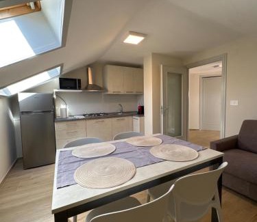 Madonna dell'Olmo Apartment | La casa i due cedri