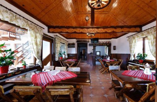 Bran House | La Colțul Castelului Bran Boutique