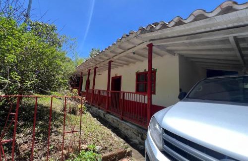 Cocorna House | La Esmeralda Cottage