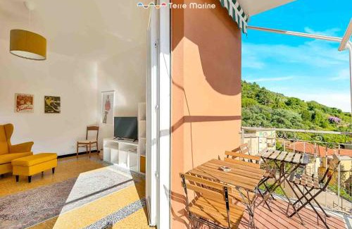 Borgo Antico Apartment | La Pace, Terre Marine