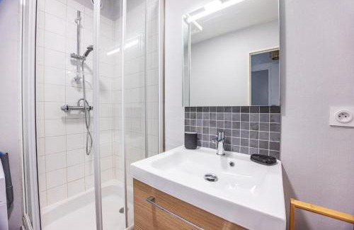 Bernieres-sur-Mer Apartment | La Tortue Joyeuse - Appartement avec Loggia