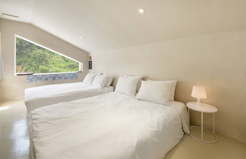 Gyeongju House | Laetari Pension, Gyeongju