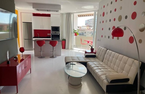 Torremolinos City Centre Apartment | LaHola Glam Suites