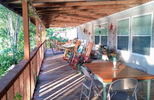 Zavalla House | Lake Front/Great Views/Direct Lake Access Sanitized between visits
