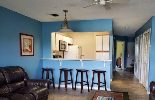 Miramar Beach Cottage | Lakefront 127 1 Bedroom Condo by Redawning