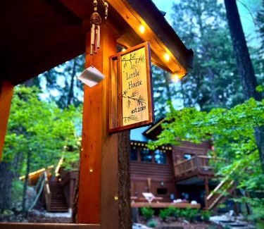 Cle Elum House | Lakefront Log Cabin with Hot Tub, Huge Game Room and Direct Access to Cle Elum Lake