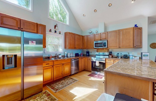 Bumpass House | Lakefront retreat with private dock, kayaks, volleyball, firepit, Ping-Pong