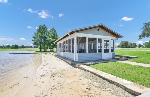 Athens House | Lakeside Ranch Cabin, Trails, Firepit & Fall Views