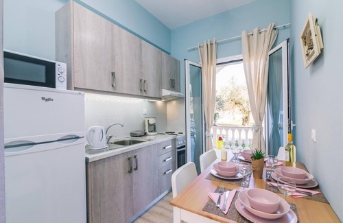 Roda Apartment | Lamda Apartment by Estia