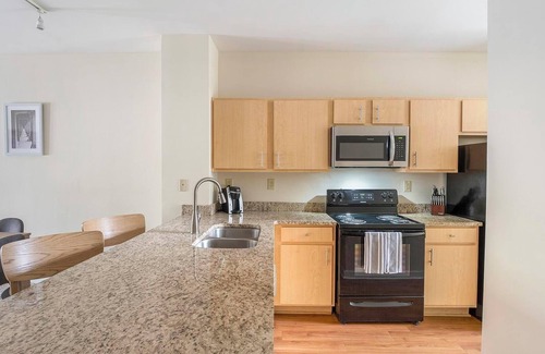 New Pathways Apartment | Landing | Amazing 2BD, Pool, Clubhouse