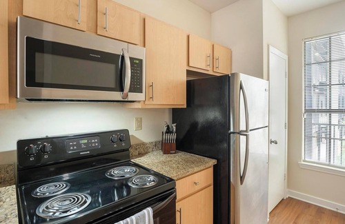 New Pathways Apartment | Landing | Amazing 2BD, Pool, Clubhouse