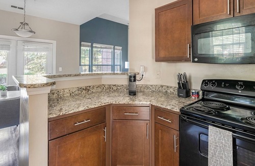 Germantown Apartment | Landing | Amazing 3BD, Pool, Tennis Court