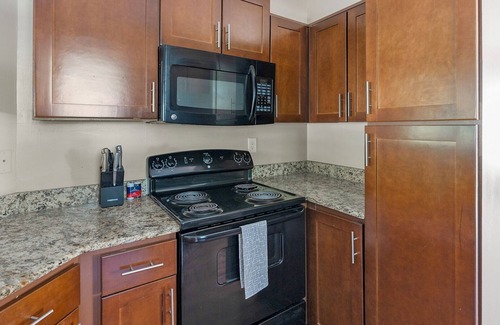 Germantown Apartment | Landing | Amazing 3BD, Pool, Tennis Court