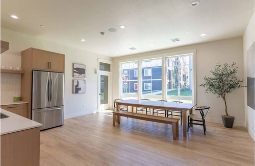 Molalla Apartment | Landing | Beautiful 2BD, Pool, Clubhouse