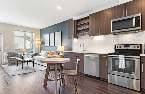 Molalla Apartment | Landing | Incredible 1BD, Clubhouse, Pool