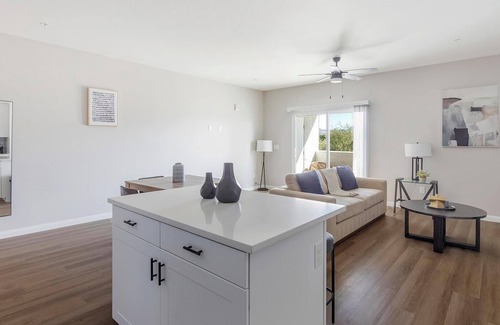 Townsite Apartment | Landing | Spectacular 1BD, Pool, Rooftop Lounge