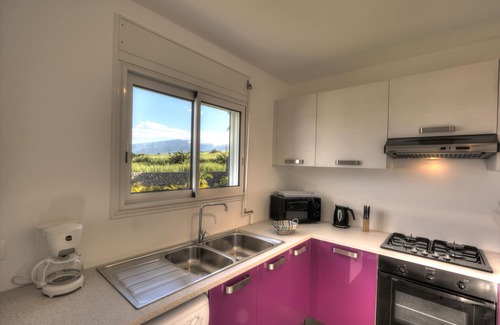 Saint-Pierre De La Reunion Apartment | Large studio in an idyllic setting of a private residence in Saint-Pierre