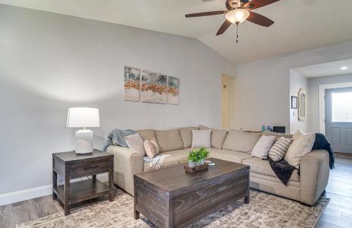 Largo House | Largo Oasis with Pool and Grill 6 Mi to Beach!