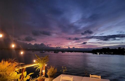 Bocas del Toro Hostel | Las Olas Hotel