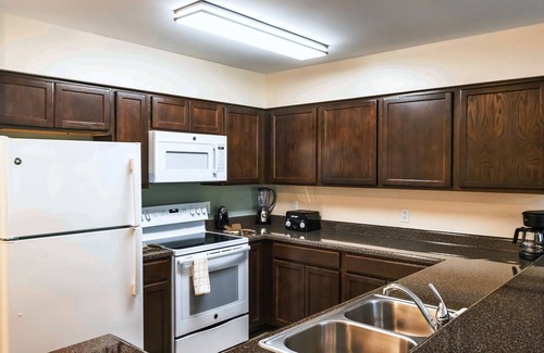 Chalet Village Apartment | Laurel Point Resort