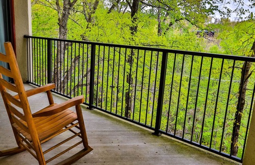 Chalet Village Apartment | Laurel Point Resort