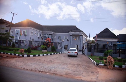 Edo State House | Lawsons Residence and Suites