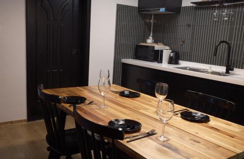 Paldal-gu Apartment | LAY House #행궁동 #행리단길 #도보5분 #스타필드