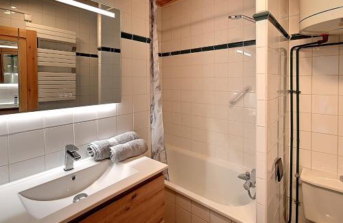 La Bresse Apartment | Le Cocoøn, balcon, vue station
