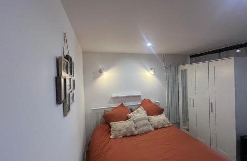 Villetaneuse Apartment | Le cocon du rez de jardin