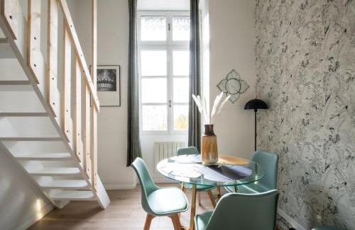 Marechal Lyautey - Vitton Apartment | Le Gary - Appartement atypique refait à neuf - A deux pas Parc Tête d'Or