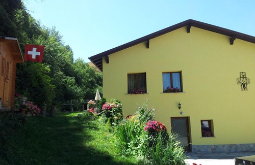 Sion House | Le Merle Châtelain