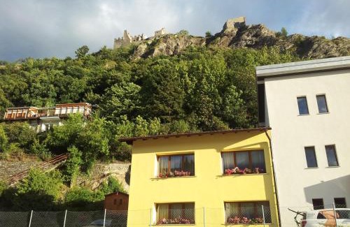 Sion House | Le Merle Châtelain